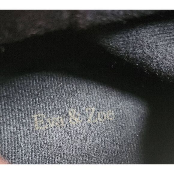 Eva & Zoe gorgeous suade burgandy ankle boots - Picture 2 of 9